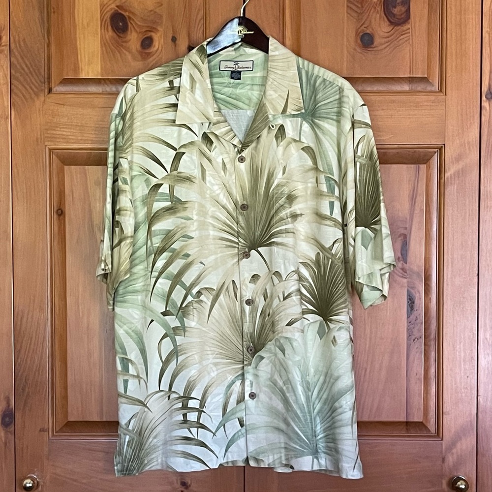 Tommy Bahama Mens Button Down Shirt
